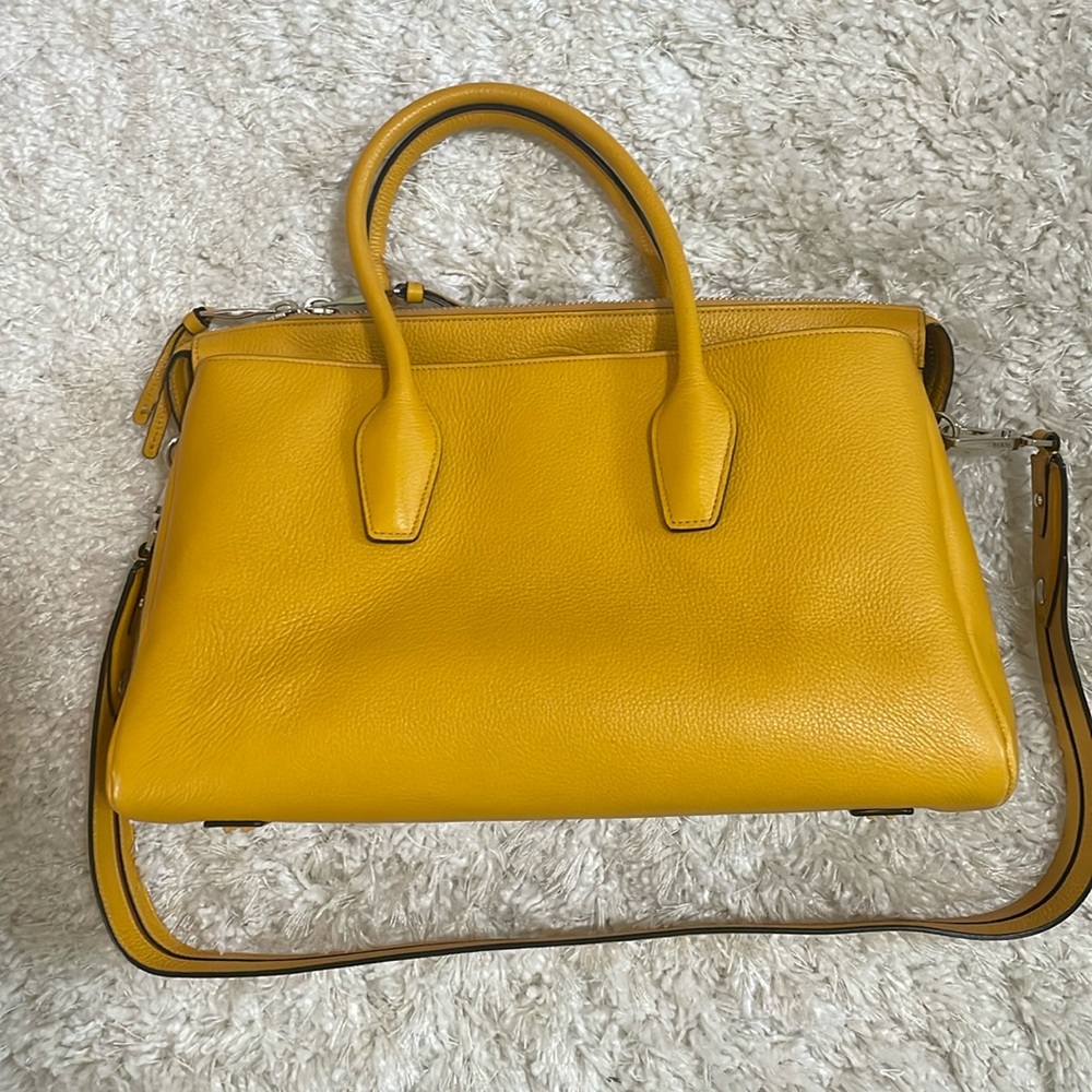 TOD’S yellow leather tote bag